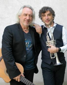 1 voix, 6 cordes : Claude Nougaro vibre encore au Théâtre des Lices